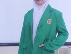 Praktik Pembelajaran Public Speaking Siswa Manajemen Perkantoran SMK Negeri 4 Surabaya