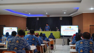 Kegiatan sosialisasi GEMPITA JUARAGerakan Empati Menginspirasi dan Penulisan Inovasi Praktik Baik di SMKN 4 Surabaya